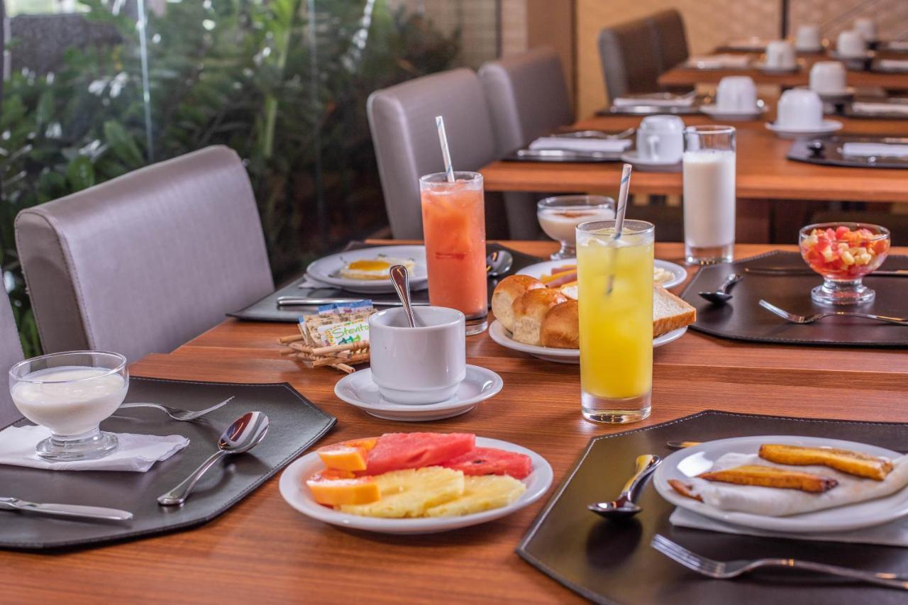 ホテル Ramada By Wyndham Manaus Torres Center エクステリア 写真