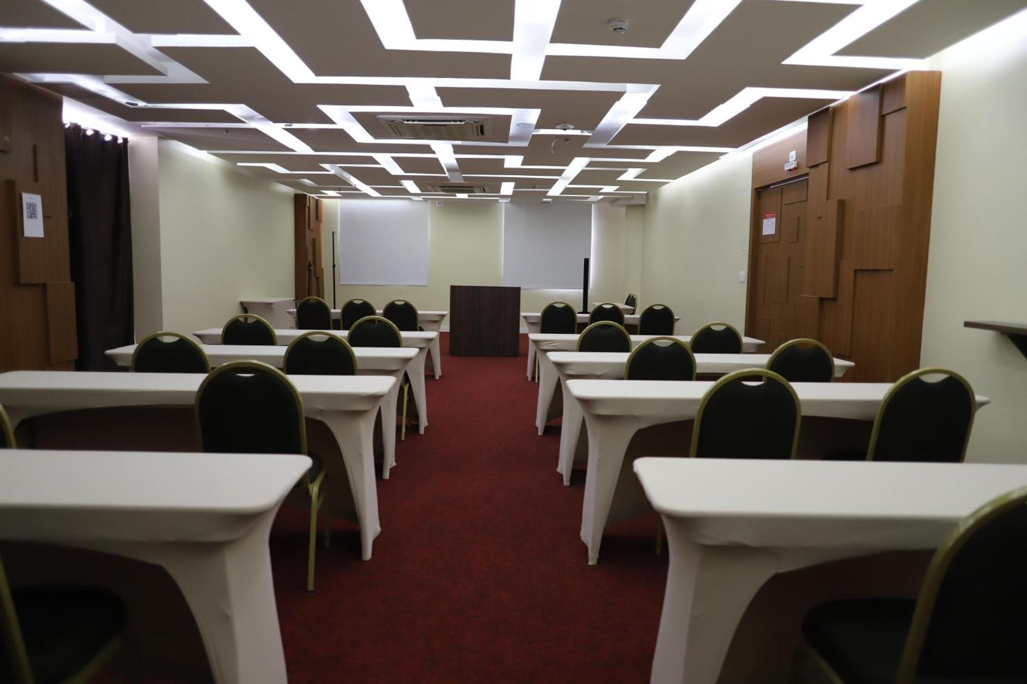 ホテル Ramada By Wyndham Manaus Torres Center エクステリア 写真